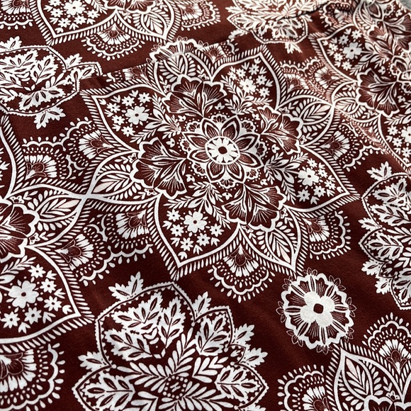 Skirt - Picture 2 of 6